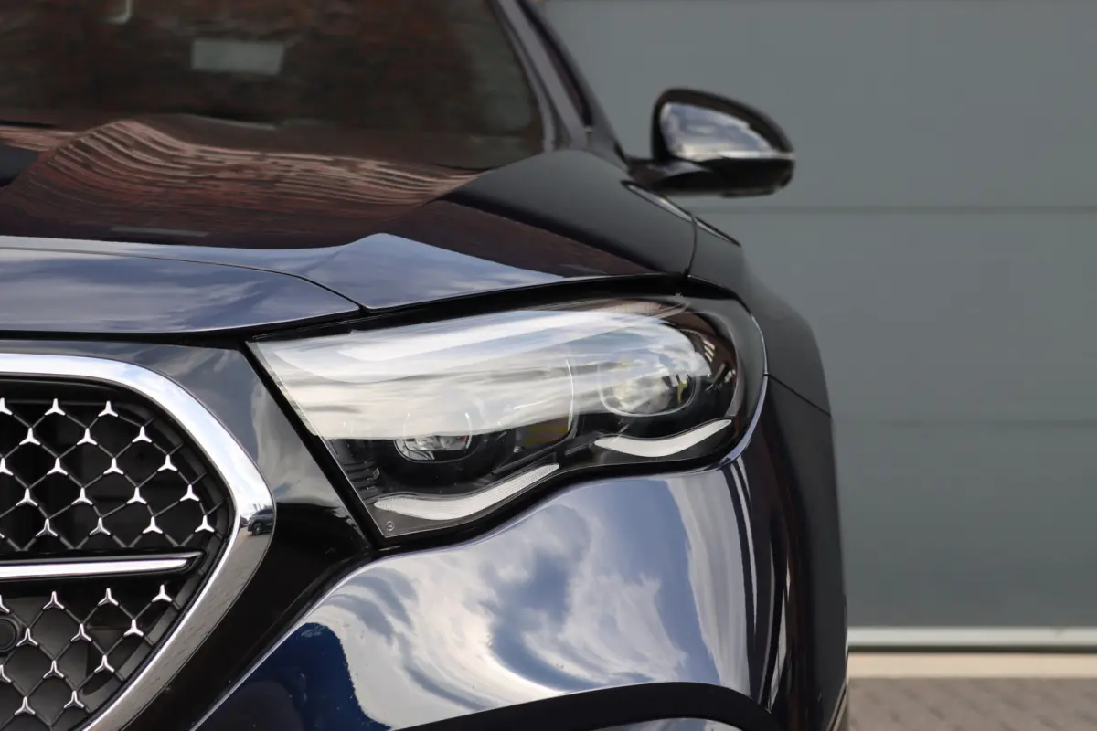 300 e AMG Line | Distronic+ | Memory | Burmester | Surround Camera | Trekhaak | Digital Light | Keyless Go | Nightpakket |