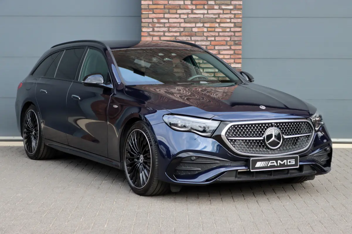 300 e AMG Line | Distronic+ | Memory | Burmester | Surround Camera | Trekhaak | Digital Light | Keyless Go | Nightpakket |