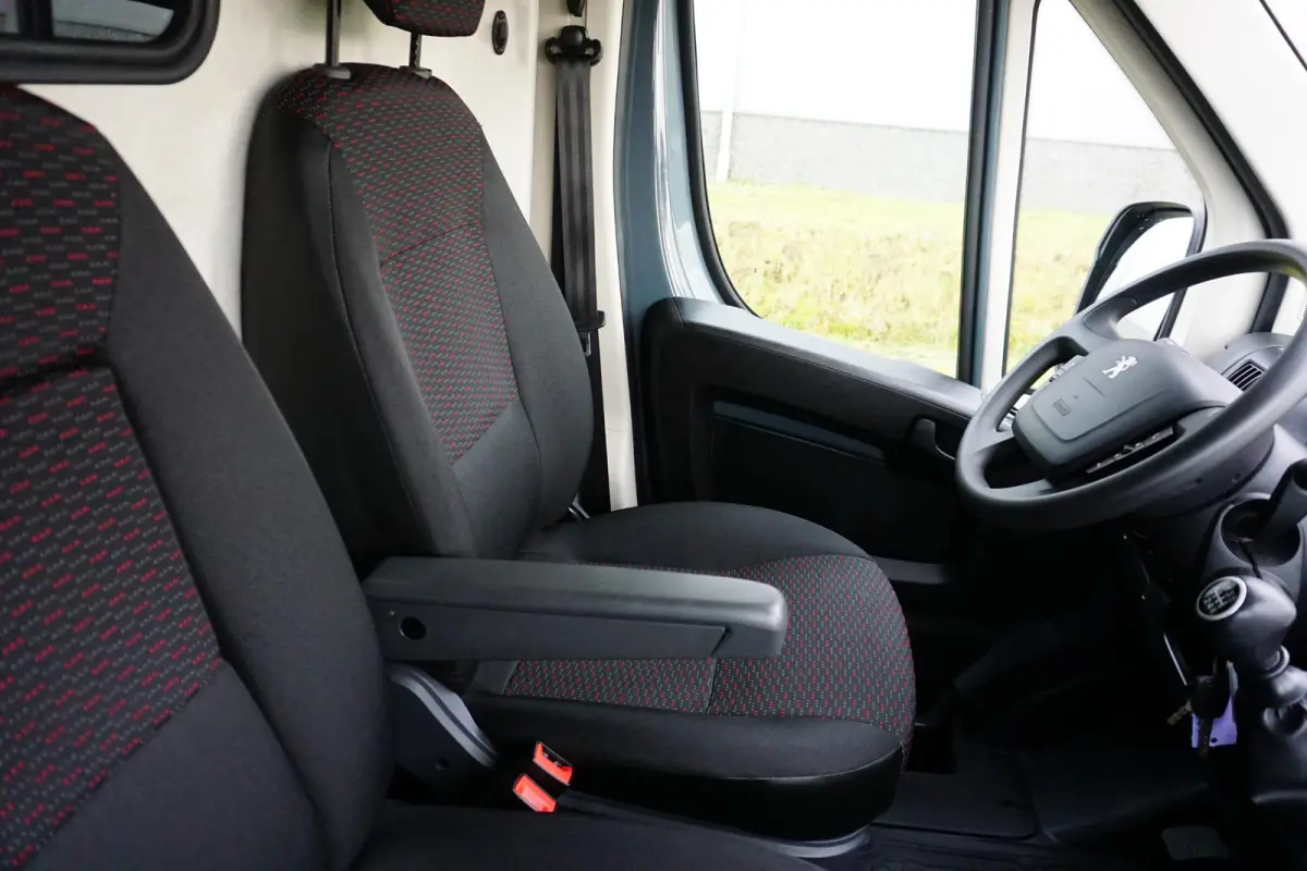 2.2 BlueHDi 140 L3H2 3.5t in Topstaat |2e airbag |BPM voordeel |Navi |Carplay |Climate |Cruise |Parkeersensoren |3500 KG |140 pk |Mooie camperbasis
