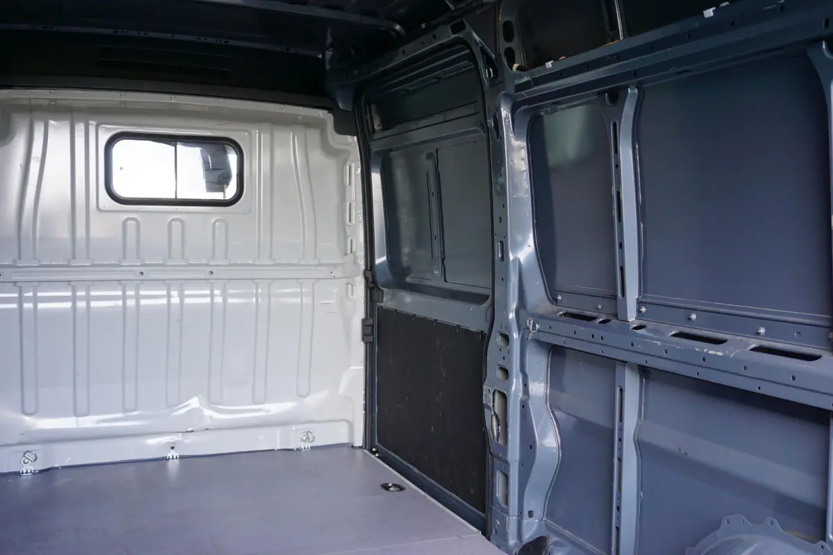 2.2 BlueHDi 140 L3H2 3.5t in Topstaat |2e airbag |BPM voordeel |Navi |Carplay |Climate |Cruise |Parkeersensoren |3500 KG |140 pk |Mooie camperbasis