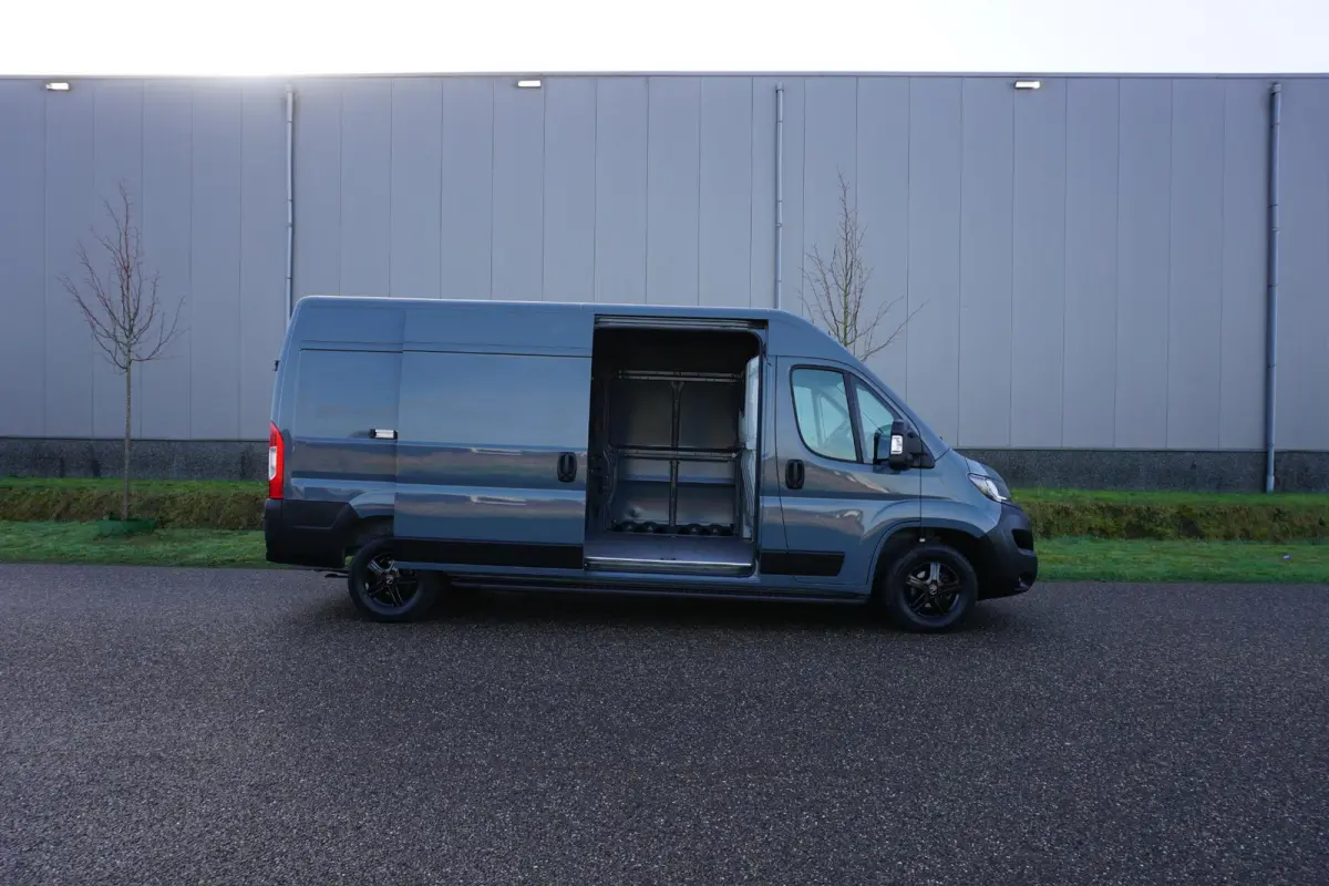 2.2 BlueHDi 140 L3H2 3.5t in Topstaat |2e airbag |BPM voordeel |Navi |Carplay |Climate |Cruise |Parkeersensoren |3500 KG |140 pk |Mooie camperbasis