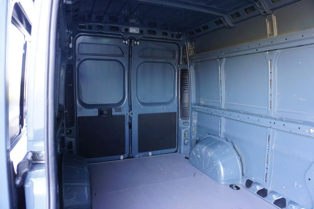 2.2 BlueHDi 140 L3H2 3.5t in Topstaat |2e airbag |BPM voordeel |Navi |Carplay |Climate |Cruise |Parkeersensoren |3500 KG |140 pk |Mooie camperbasis