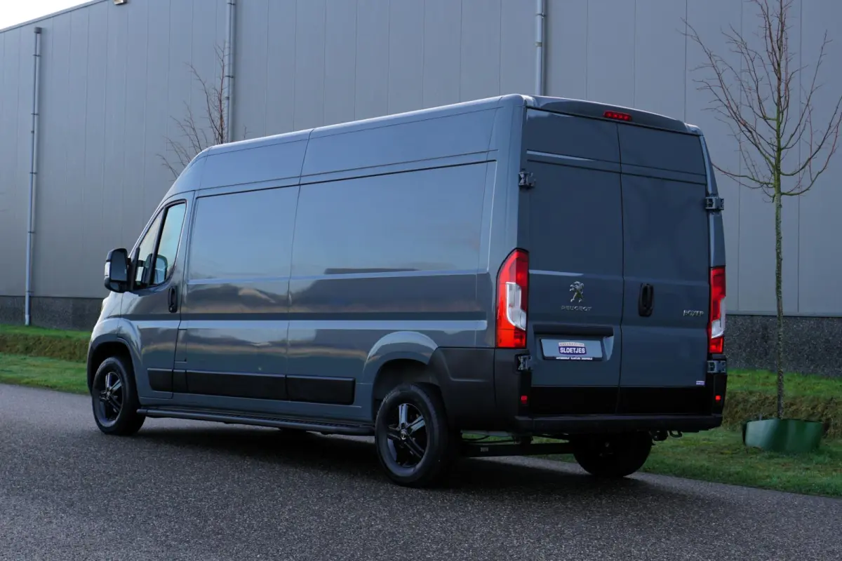 2.2 BlueHDi 140 L3H2 3.5t in Topstaat |2e airbag |BPM voordeel |Navi |Carplay |Climate |Cruise |Parkeersensoren |3500 KG |140 pk |Mooie camperbasis