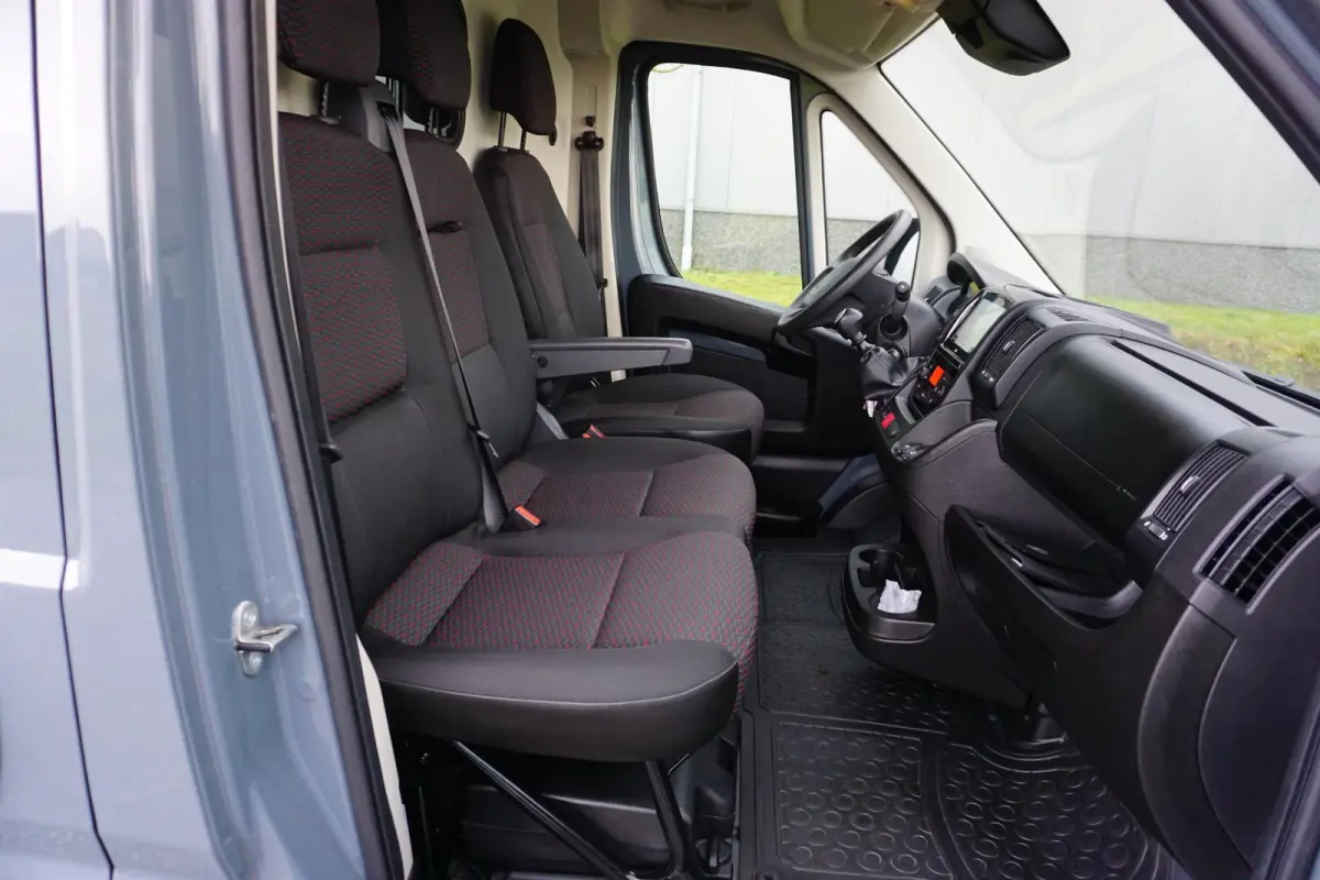 2.2 BlueHDi 140 L3H2 3.5t in Topstaat |2e airbag |BPM voordeel |Navi |Carplay |Climate |Cruise |Parkeersensoren |3500 KG |140 pk |Mooie camperbasis