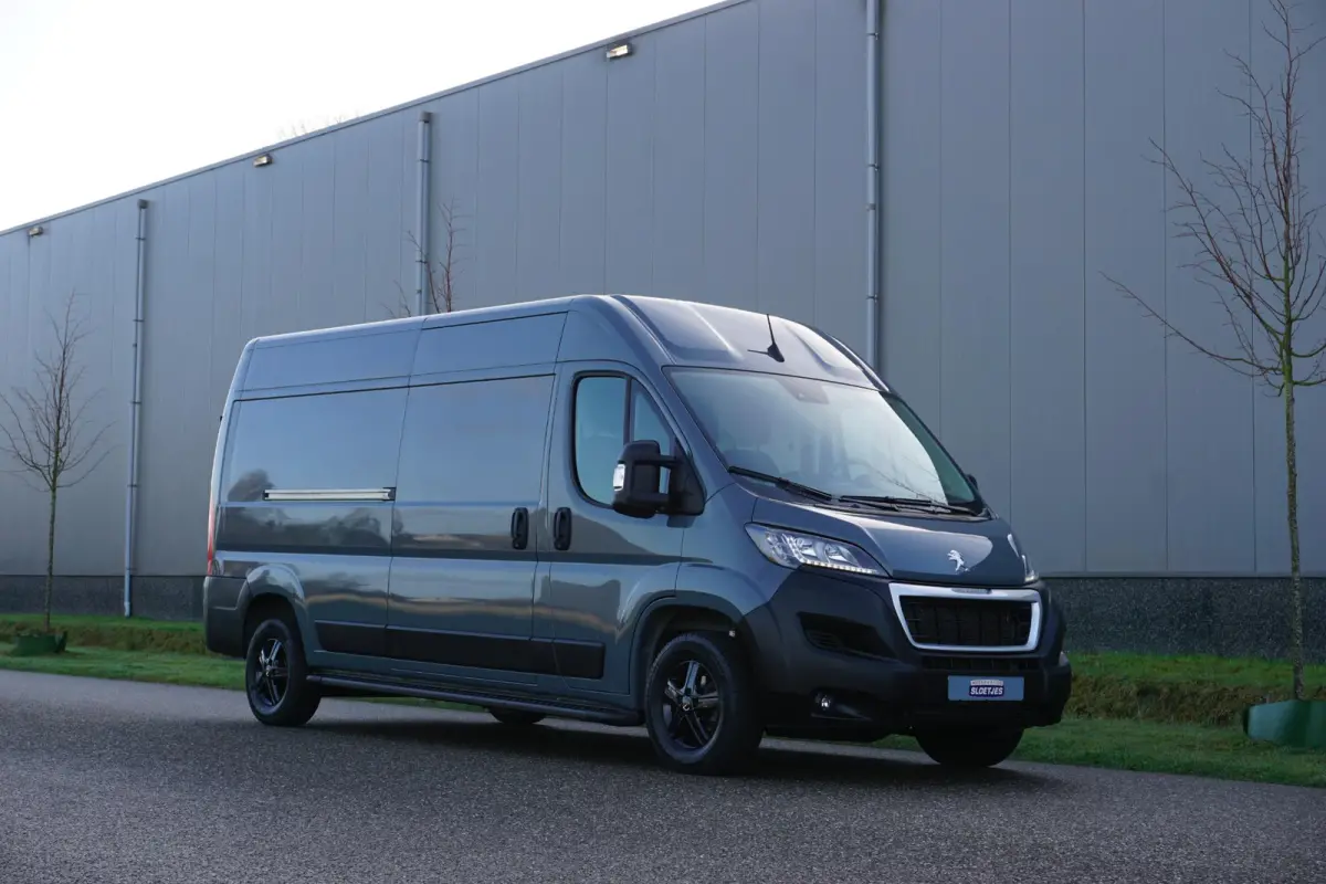 2.2 BlueHDi 140 L3H2 3.5t in Topstaat |2e airbag |BPM voordeel |Navi |Carplay |Climate |Cruise |Parkeersensoren |3500 KG |140 pk |Mooie camperbasis