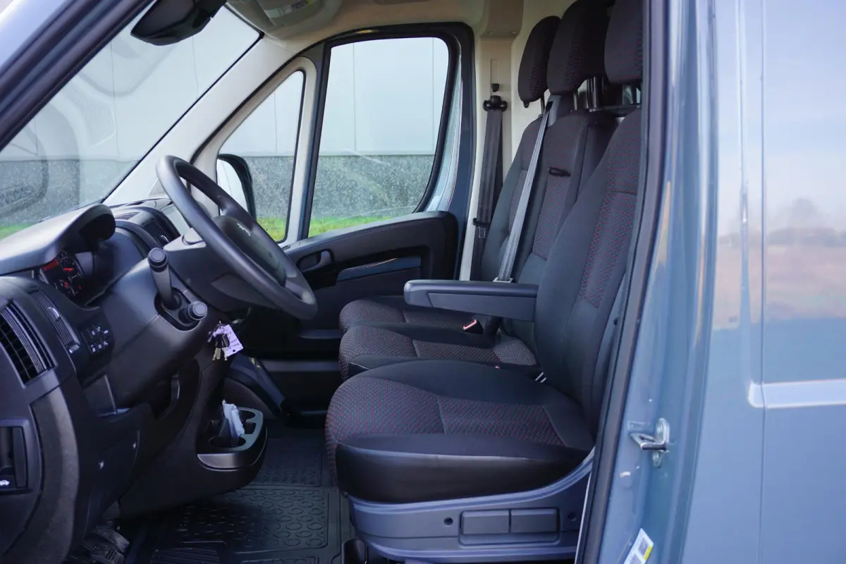 2.2 BlueHDi 140 L3H2 3.5t in Topstaat |2e airbag |BPM voordeel |Navi |Carplay |Climate |Cruise |Parkeersensoren |3500 KG |140 pk |Mooie camperbasis