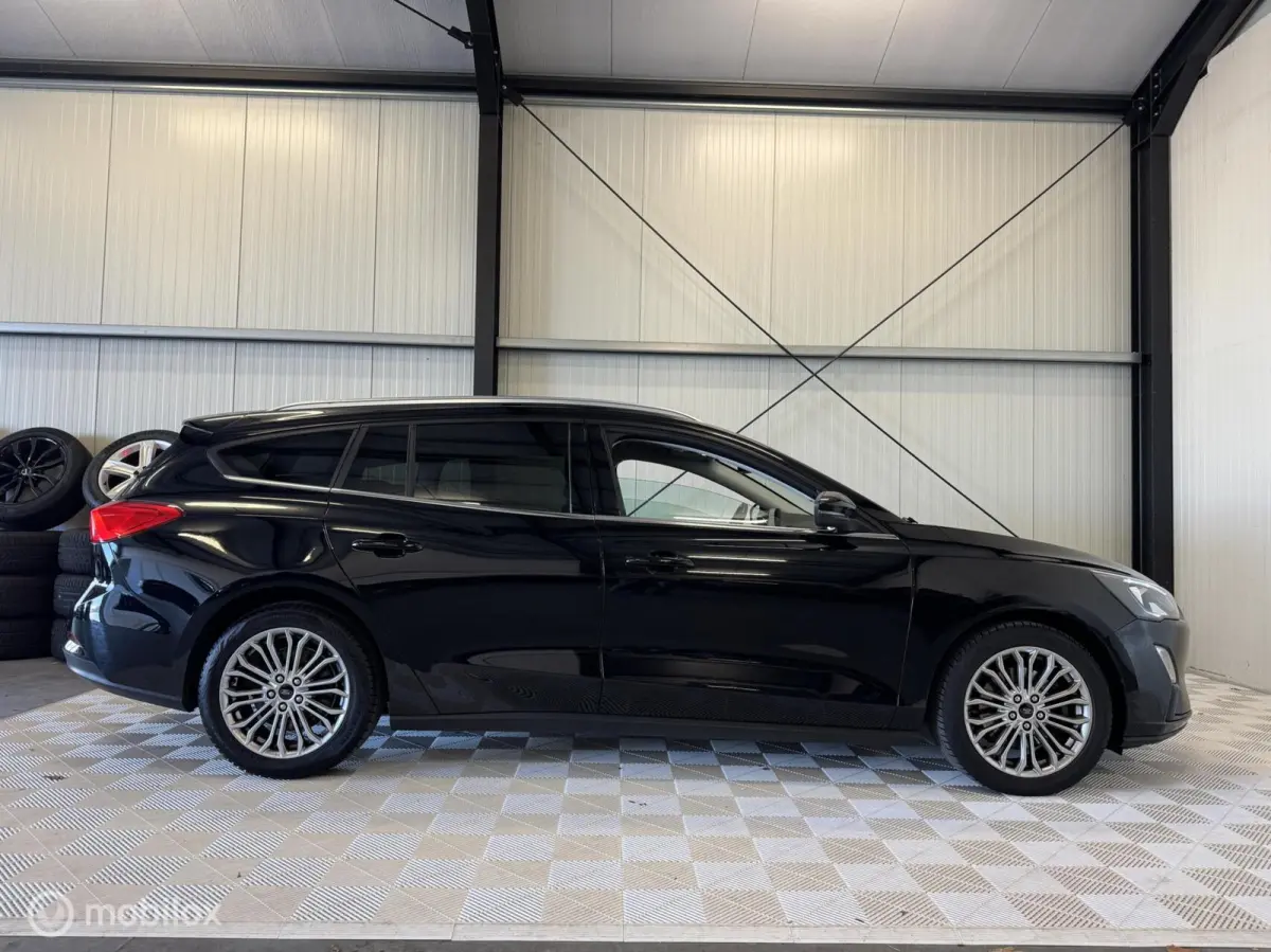 1.0 EcoBoost Titanium X Business, FULL LED