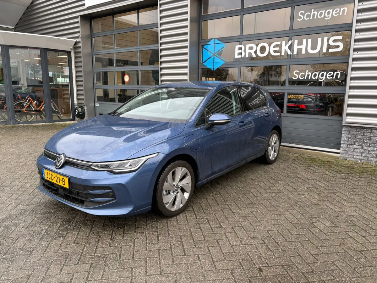 1.5 eHybrid 204 pk Life Edition PHEV | Trekhaak | Winter en Multimedia pakket |