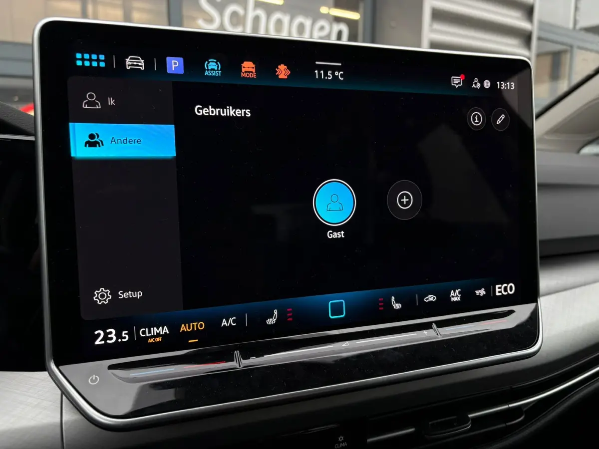 1.5 eHybrid 204 pk Life Edition PHEV | Trekhaak | Winter en Multimedia pakket |