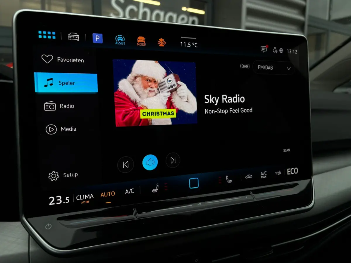 1.5 eHybrid 204 pk Life Edition PHEV | Trekhaak | Winter en Multimedia pakket |