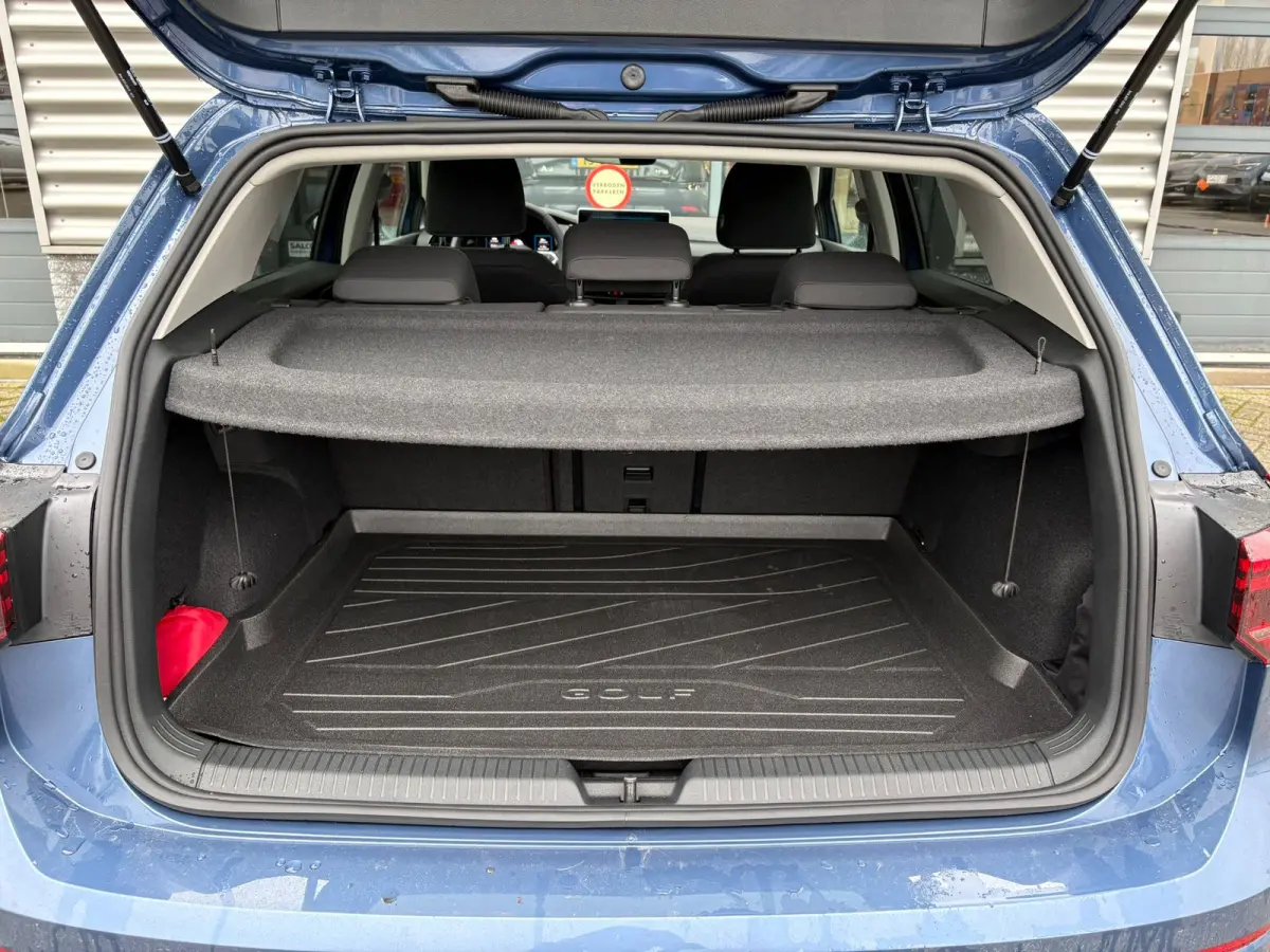 1.5 eHybrid 204 pk Life Edition PHEV | Trekhaak | Winter en Multimedia pakket |
