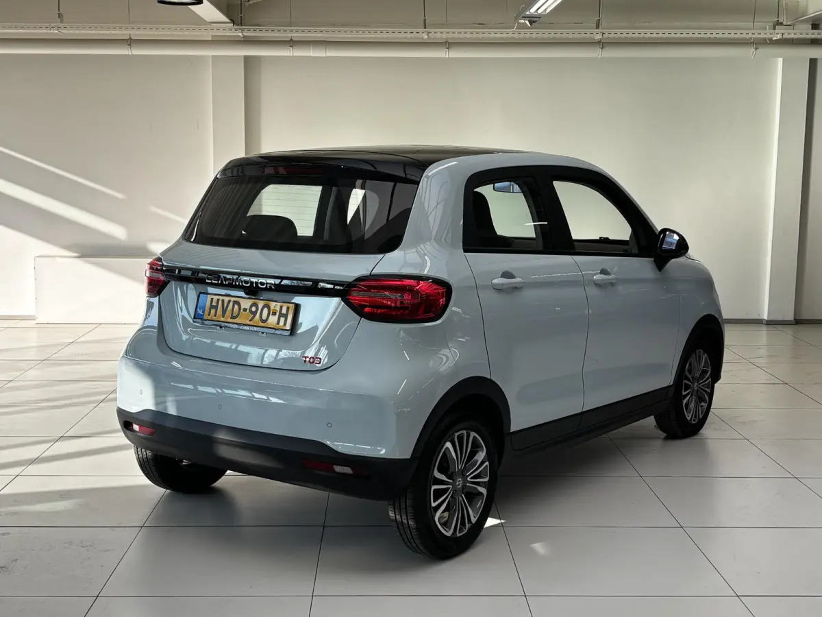 Design 37.3 kWh Navigatie