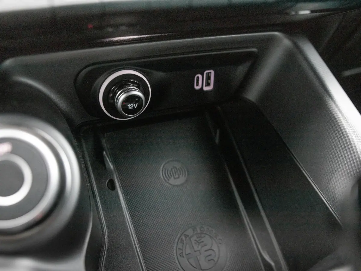 1.5 Turbo 168pk Hybrid Sprint | Clima | Adapt. Cruise | Apple Carplay | Keyless | Navi | PDC