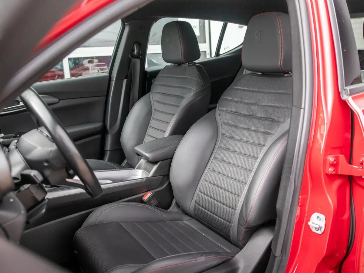1.5 Turbo 168pk Hybrid Sprint | Clima | Adapt. Cruise | Apple Carplay | Keyless | Navi | PDC