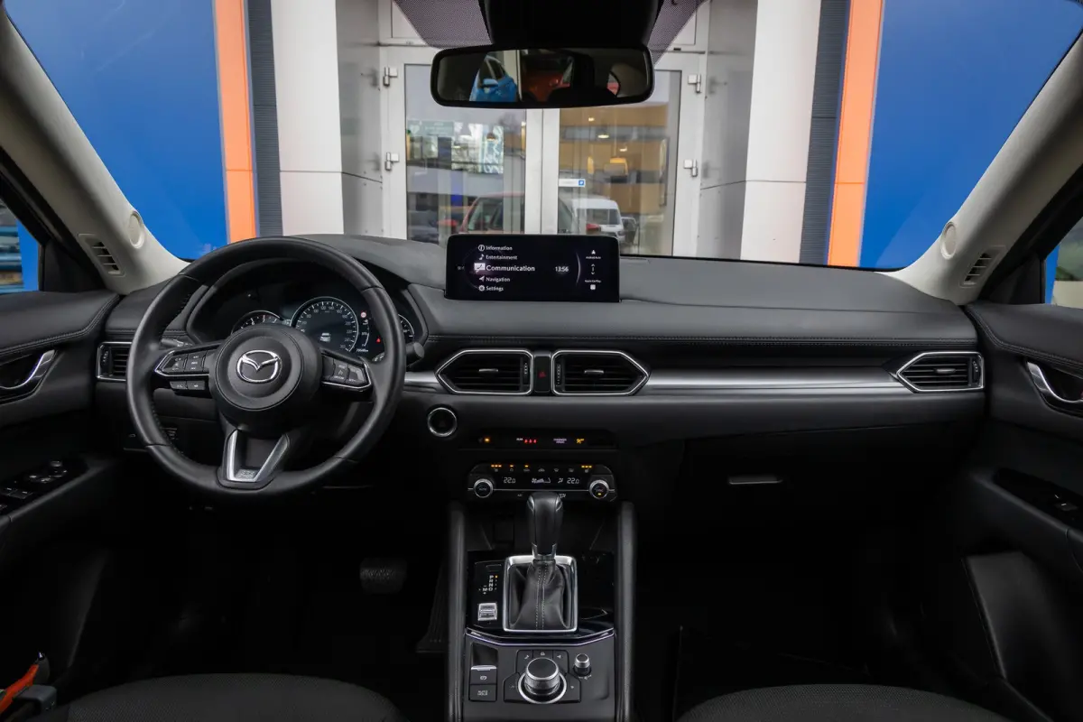 2.0 e-SkyActiv-G M Hybrid 165 Advantage | Trekgewicht 2000kg. | Head Up | Stoel & Stuur Verwarming | Apple Carplay/Android Auto | Apple Carplay/Android Auto|telefoonintegratie premium | Head