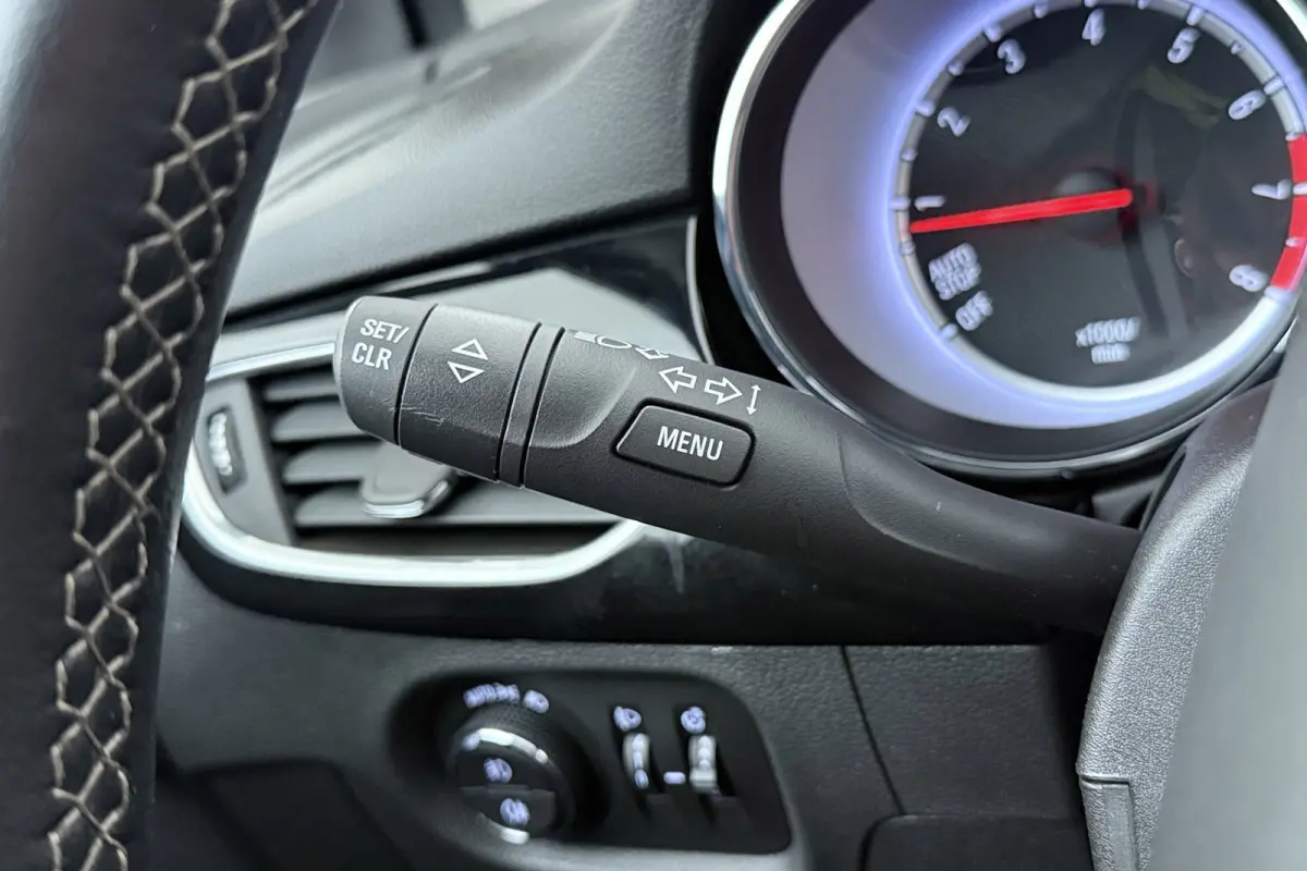 1.4 Innovation | Trekhaak | Org NL | Sportstoelen | CarPlay | Camera | Keyless |