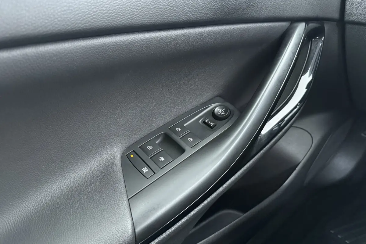 1.4 Innovation | Trekhaak | Org NL | Sportstoelen | CarPlay | Camera | Keyless |