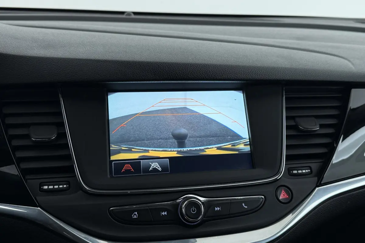 1.4 Innovation | Trekhaak | Org NL | Sportstoelen | CarPlay | Camera | Keyless |