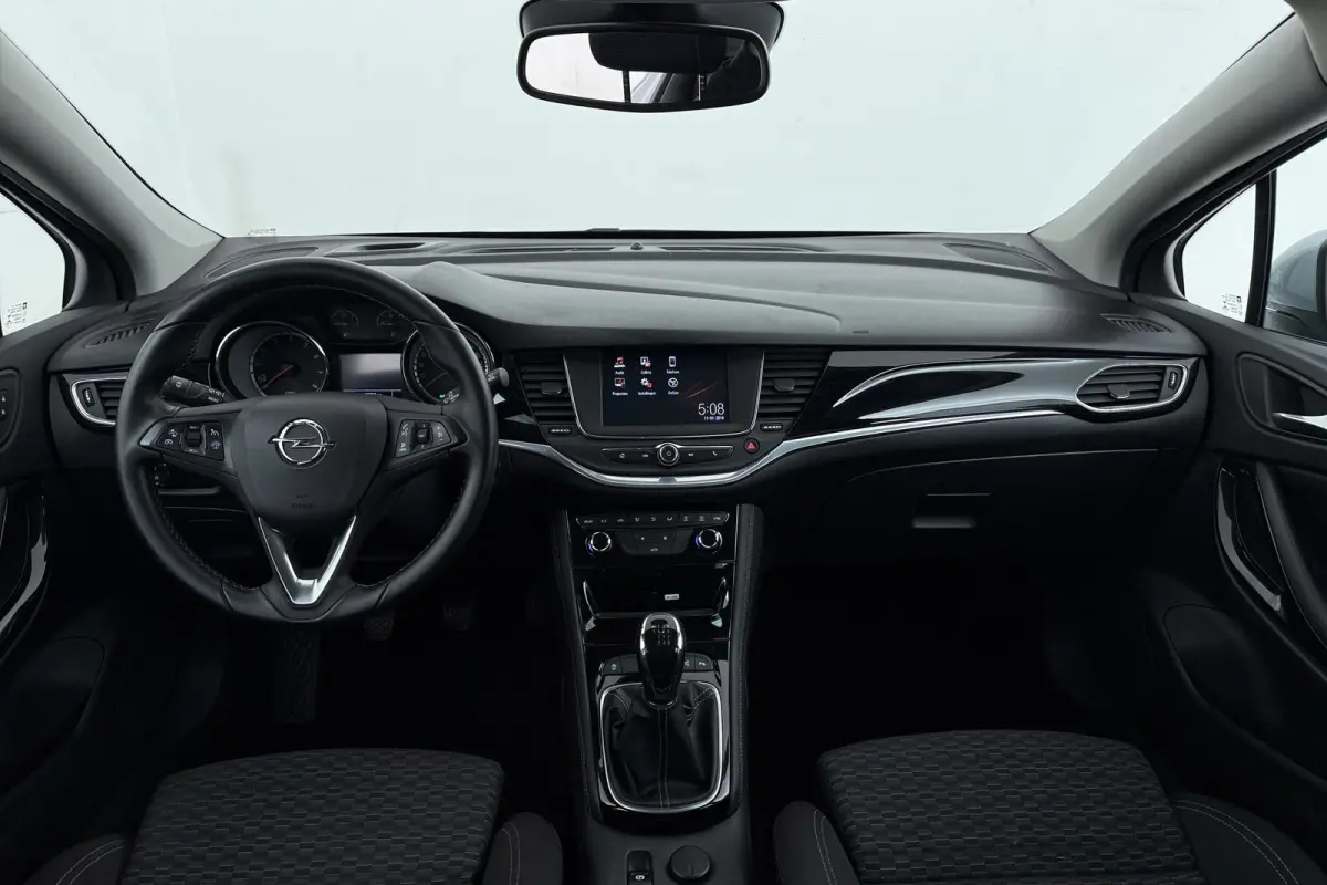 1.4 Innovation | Trekhaak | Org NL | Sportstoelen | CarPlay | Camera | Keyless |