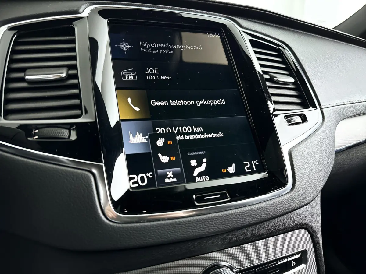T8 Recharge AWD R-Design | Panoramadak | 360° camera | Luchtvering | Harman Kardon | Head-up Display | Stoel- en Stuurverwarming | Trekhaak