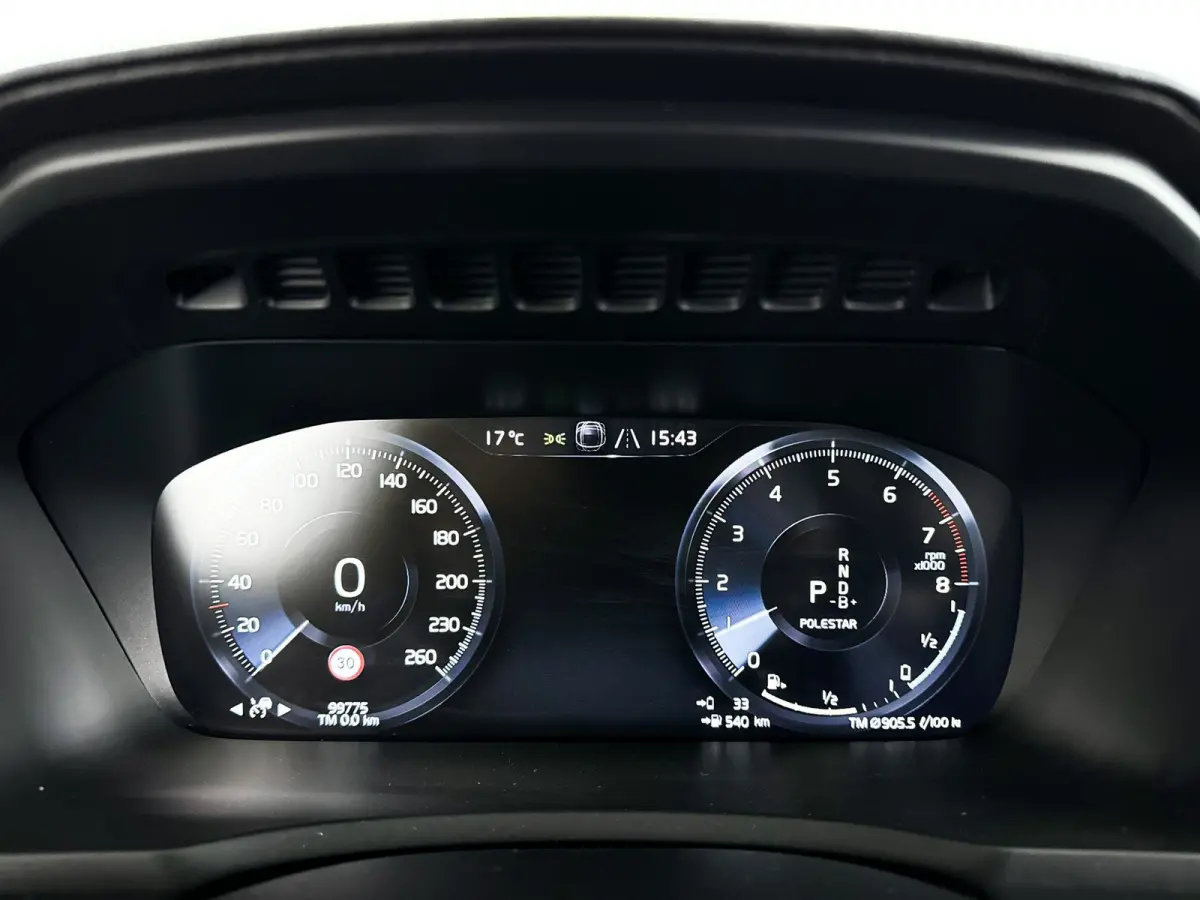 T8 Recharge AWD R-Design | Panoramadak | 360° camera | Luchtvering | Harman Kardon | Head-up Display | Stoel- en Stuurverwarming | Trekhaak