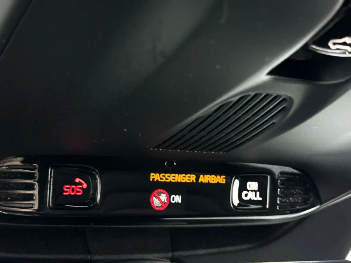 T8 Recharge AWD R-Design | Panoramadak | 360° camera | Luchtvering | Harman Kardon | Head-up Display | Stoel- en Stuurverwarming | Trekhaak