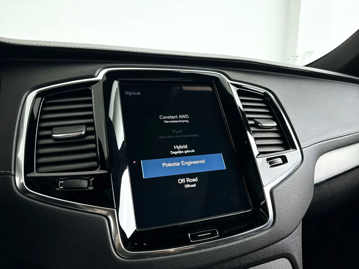 T8 Recharge AWD R-Design | Panoramadak | 360° camera | Luchtvering | Harman Kardon | Head-up Display | Stoel- en Stuurverwarming | Trekhaak