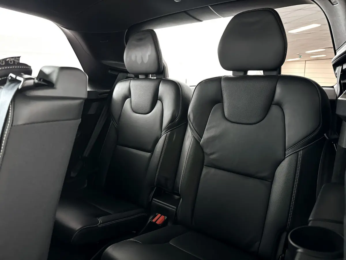 T8 Recharge AWD R-Design | Panoramadak | 360° camera | Luchtvering | Harman Kardon | Head-up Display | Stoel- en Stuurverwarming | Trekhaak