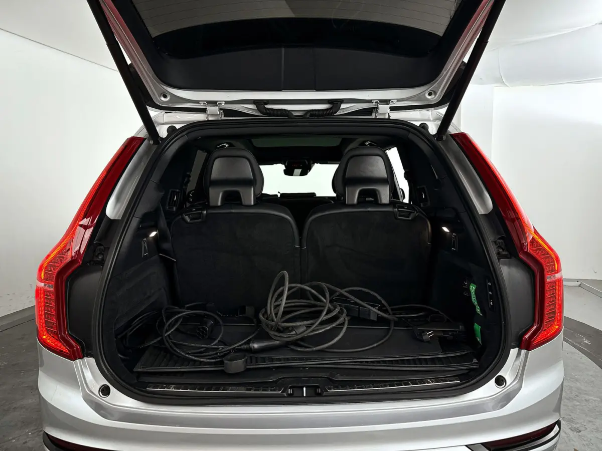 T8 Recharge AWD R-Design | Panoramadak | 360° camera | Luchtvering | Harman Kardon | Head-up Display | Stoel- en Stuurverwarming | Trekhaak