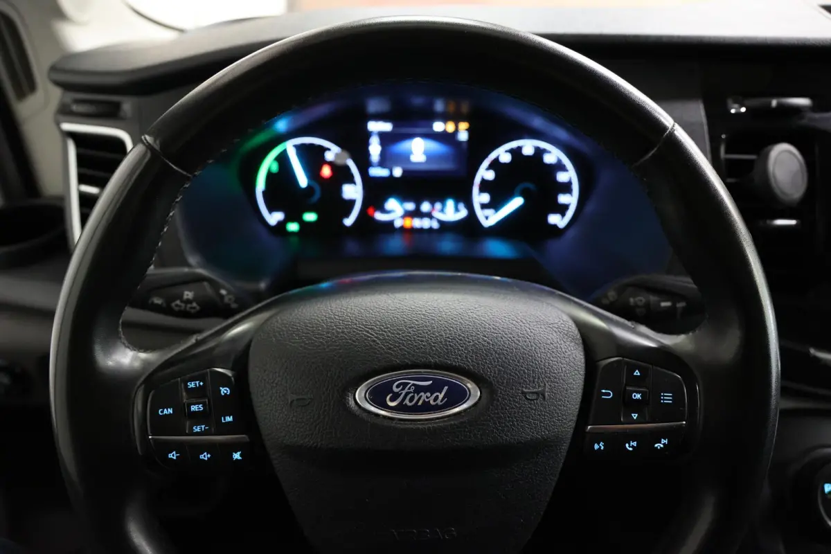 350 L4H3 Trend 68 kWh
