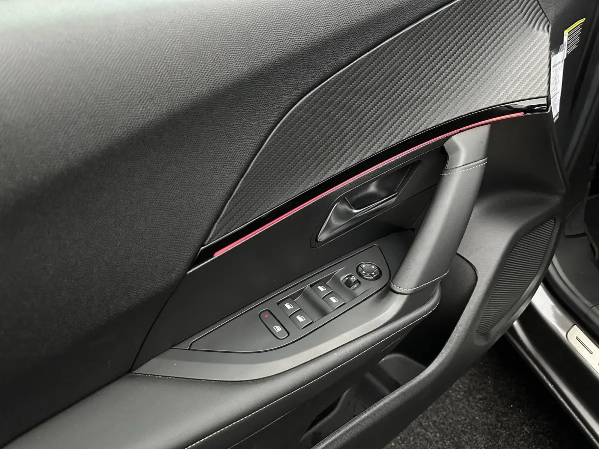 1.2 PureTech GT Line Automaat Cruise Navi Led