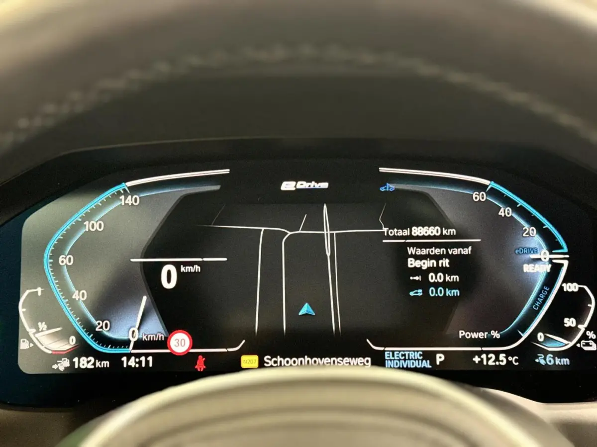330e M Sport|HEADS UP|LANE ASSIST|LASER|CARPLAY|SOH 91%