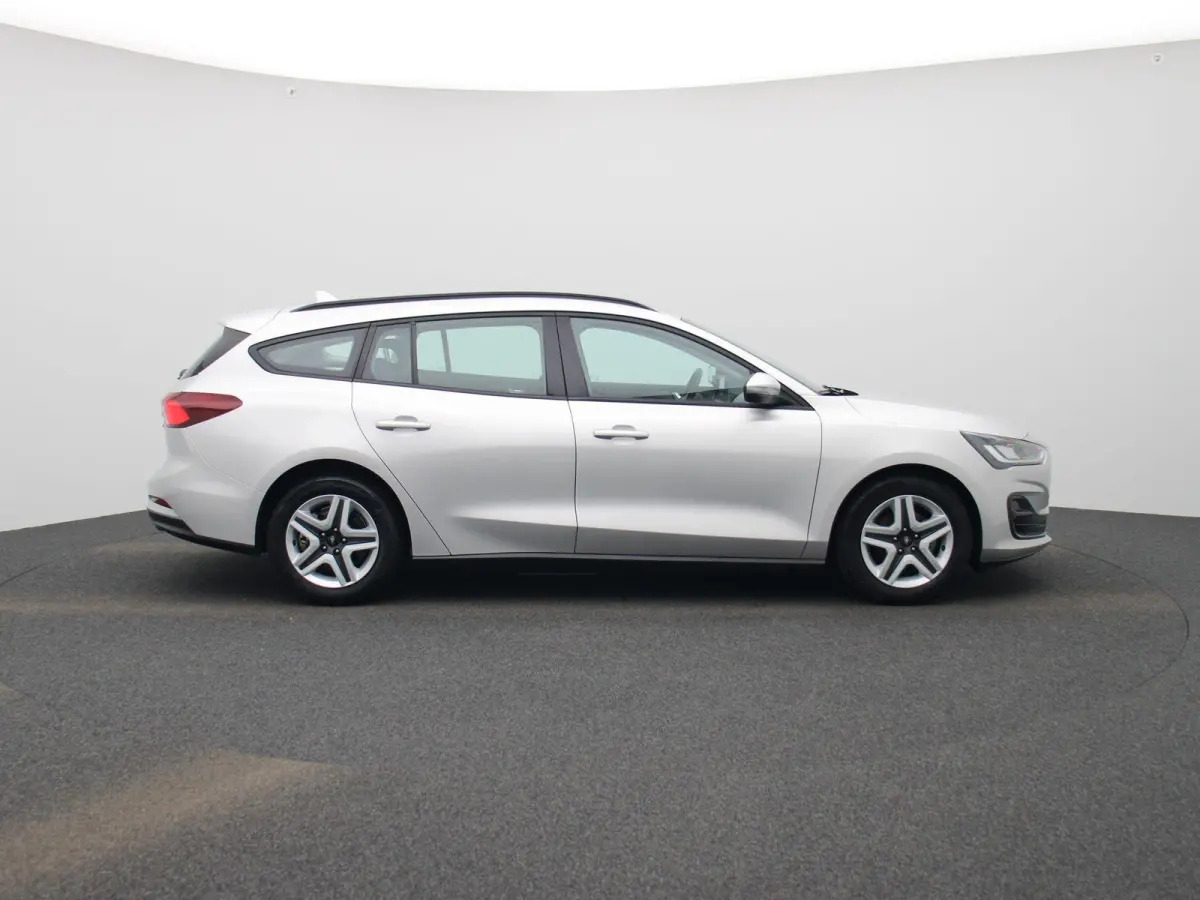 1.0 EcoBoost Hybrid Connected | Apple Carplay / Android Auto | LED Koplampen | Parkeersensoren | Multifunctioneel Stuurwiel |