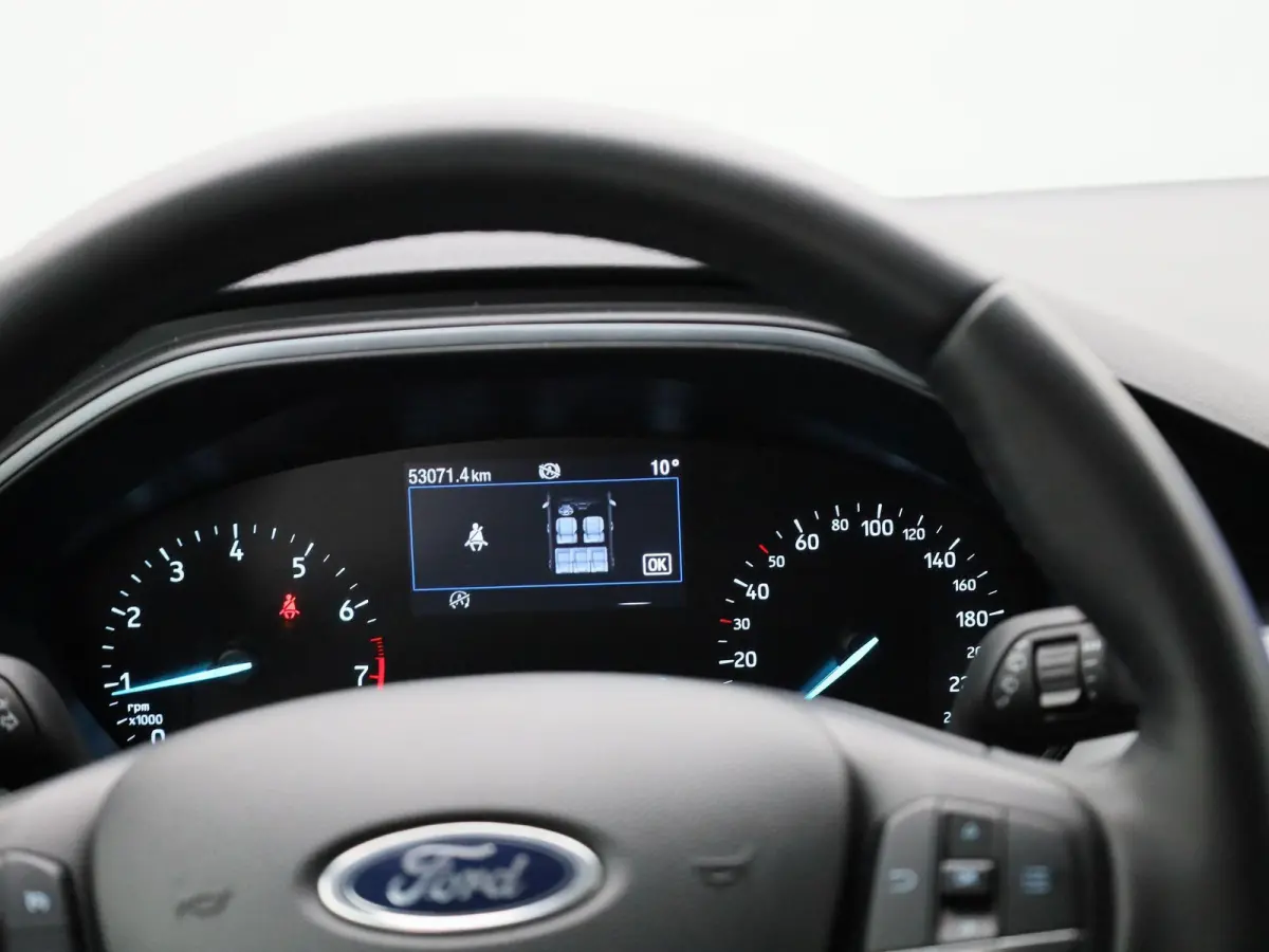 1.0 EcoBoost Hybrid Connected | Apple Carplay / Android Auto | LED Koplampen | Parkeersensoren | Multifunctioneel Stuurwiel |