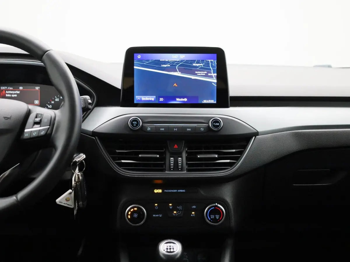 1.0 EcoBoost Hybrid Connected | Apple Carplay / Android Auto | LED Koplampen | Parkeersensoren | Multifunctioneel Stuurwiel |