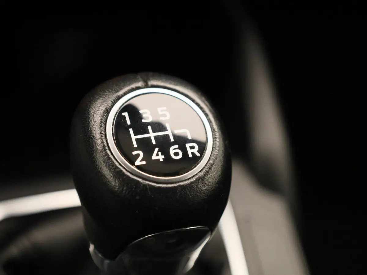 1.0 EcoBoost Hybrid Connected | Apple Carplay / Android Auto | LED Koplampen | Parkeersensoren | Multifunctioneel Stuurwiel |