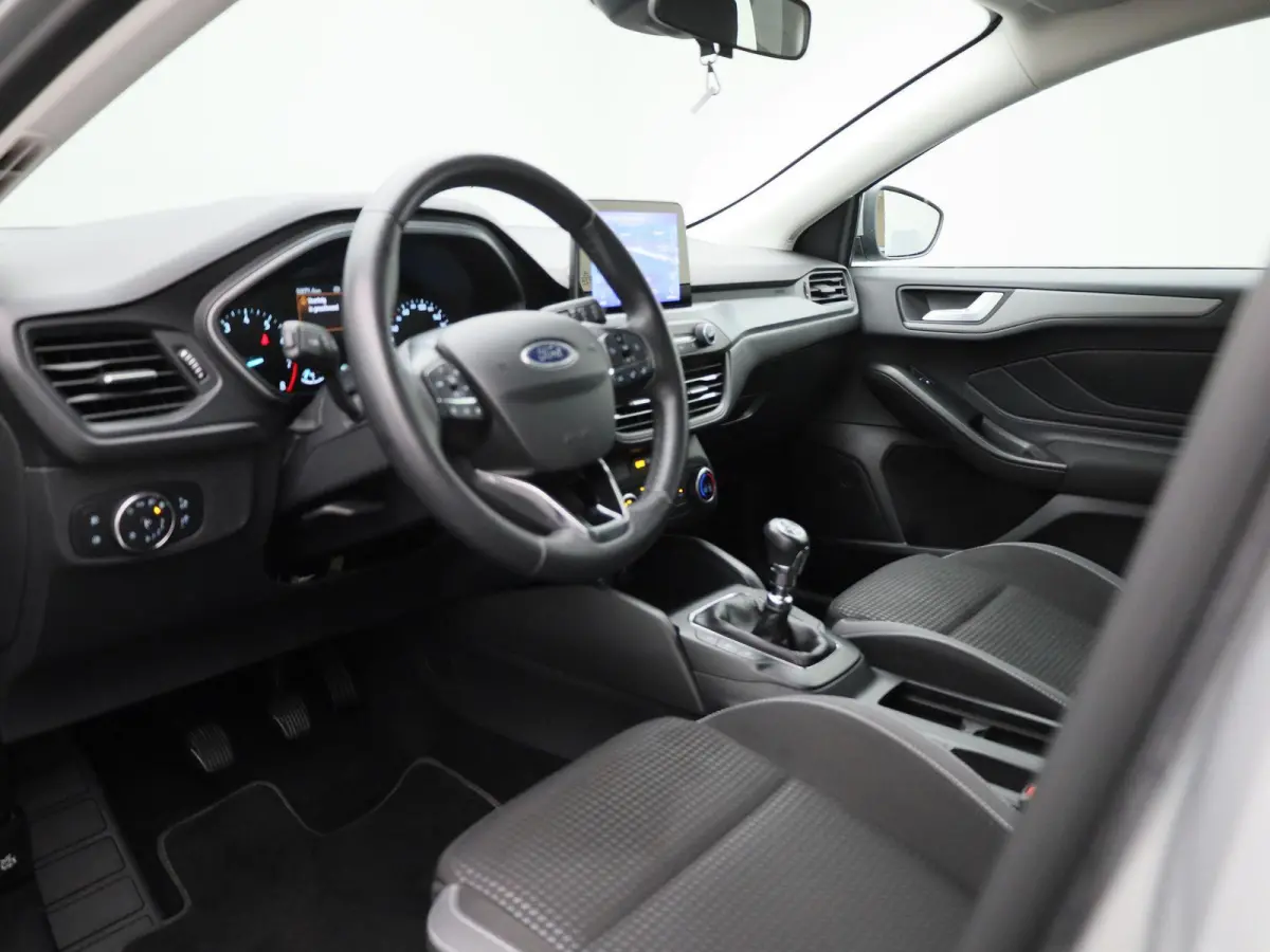 1.0 EcoBoost Hybrid Connected | Apple Carplay / Android Auto | LED Koplampen | Parkeersensoren | Multifunctioneel Stuurwiel |