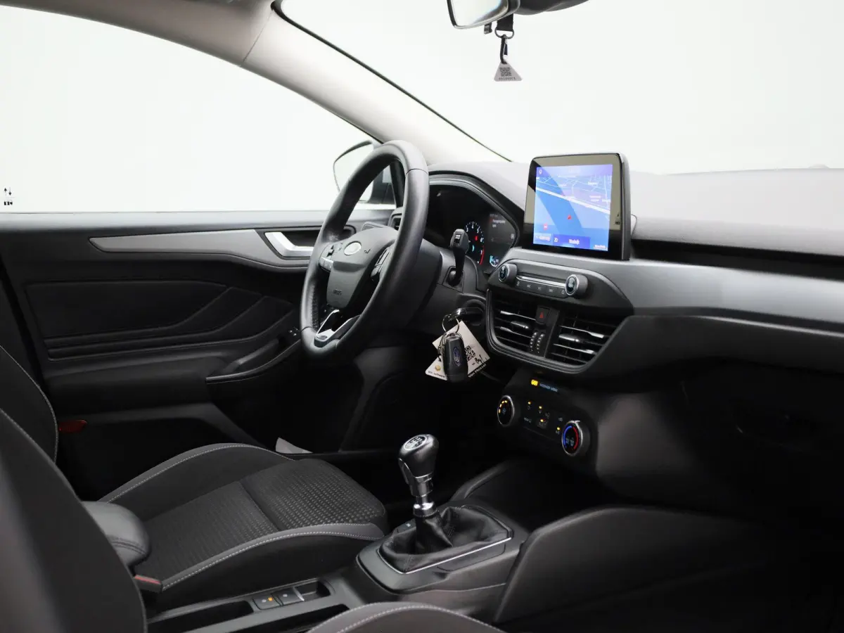 1.0 EcoBoost Hybrid Connected | Apple Carplay / Android Auto | LED Koplampen | Parkeersensoren | Multifunctioneel Stuurwiel |