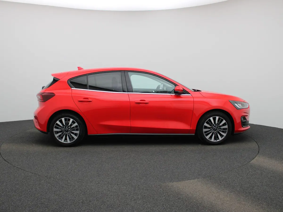 1.0 EcoBoost Hybrid Titanium X | Automaat | Apple Carplay/Android Auto | Trekhaak | Achteruitrijcamera | Parkeersensoren | Cruise Control | Lichtmetalen Velgen |