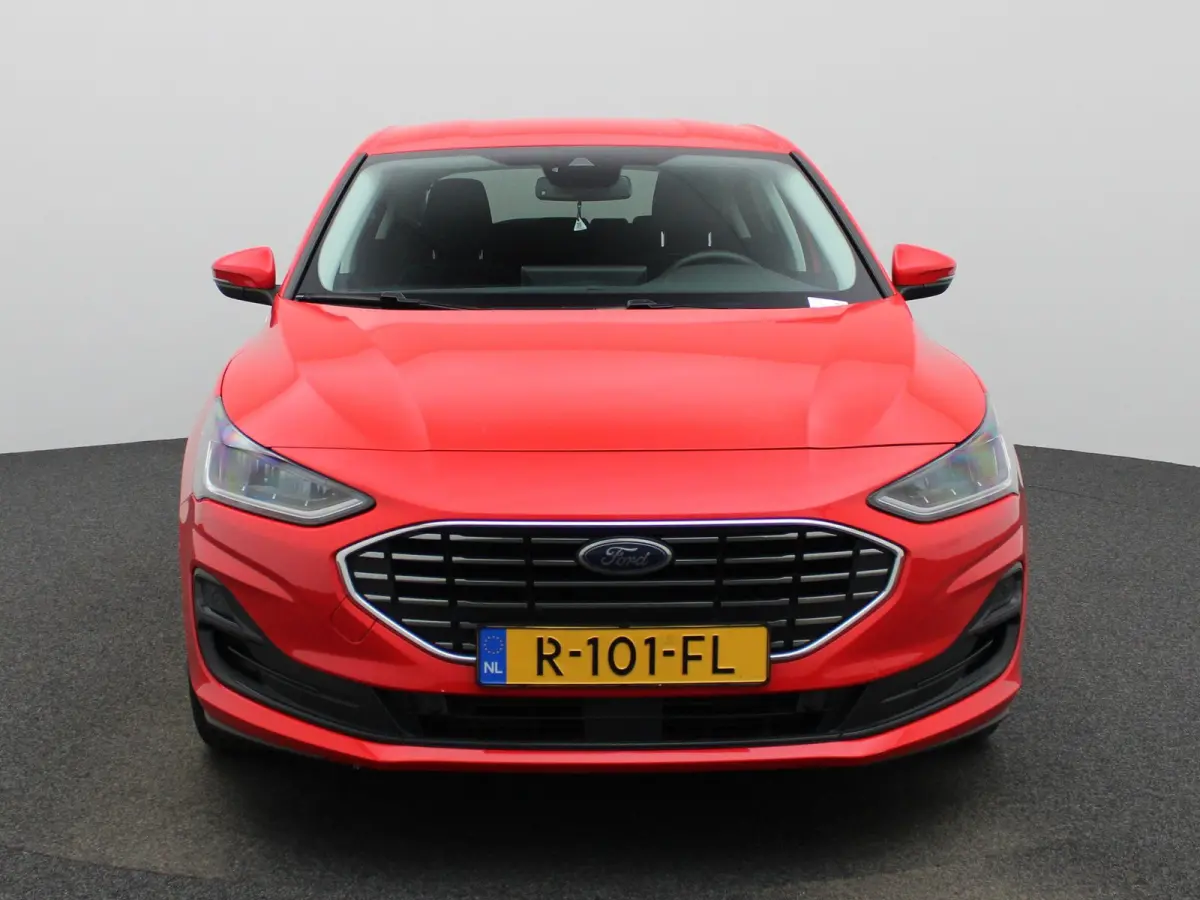 1.0 EcoBoost Hybrid Titanium X | Automaat | Apple Carplay/Android Auto | Trekhaak | Achteruitrijcamera | Parkeersensoren | Cruise Control | Lichtmetalen Velgen |