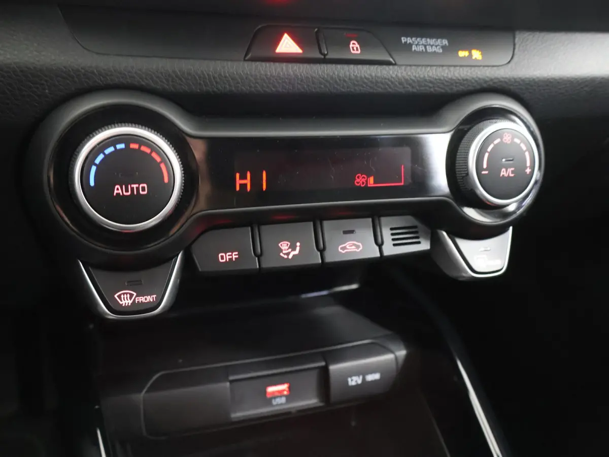 1.0 T-GDi MHEV DynamicPlusLine | Stoel/Stuurwielverwarming | Keyless | Navigatie | Parkeercamera | Climate Control |