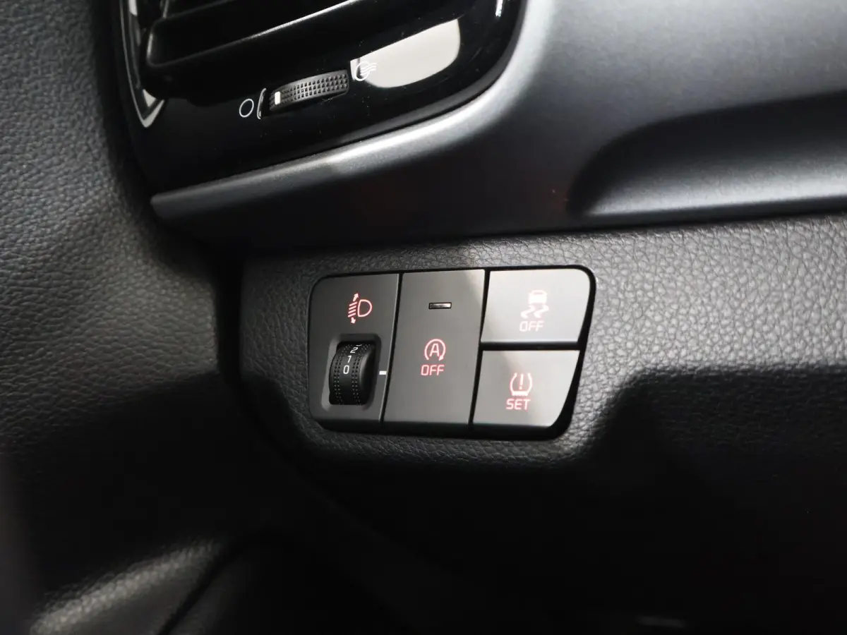 1.0 T-GDi MHEV DynamicPlusLine | Stoel/Stuurwielverwarming | Keyless | Navigatie | Parkeercamera | Climate Control |