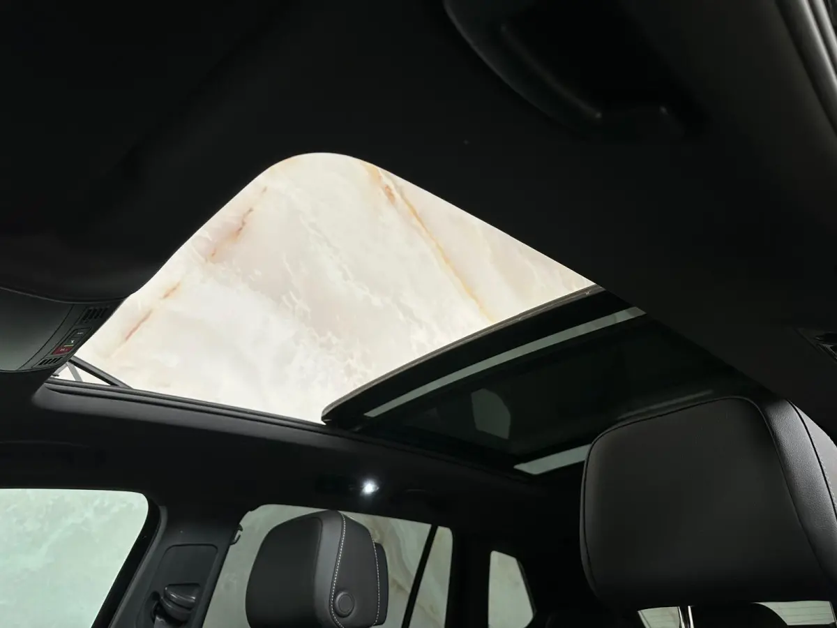 1.5 TSI R-Line / Pano / Camera /