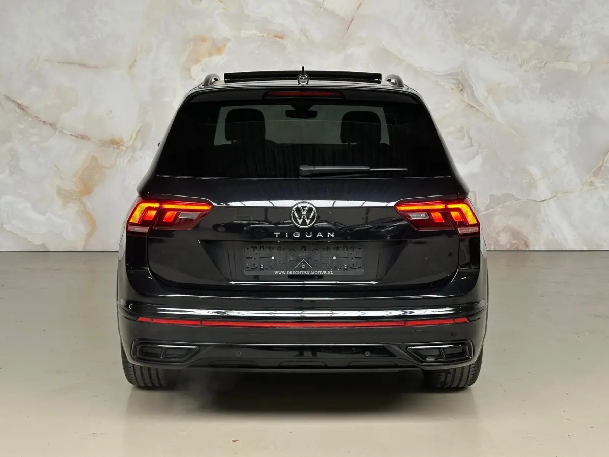 1.5 TSI R-Line / Pano / Camera /