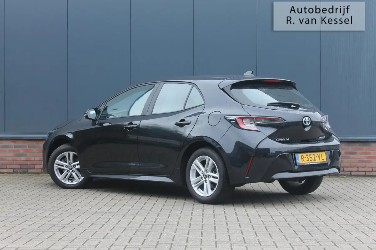 1.8 Hybrid Active I Navigatie I Carplay I ACC I Allseason I NL-auto