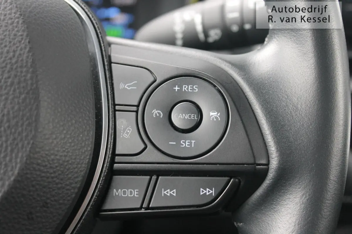 1.8 Hybrid Active I Navigatie I Carplay I ACC I Allseason I NL-auto
