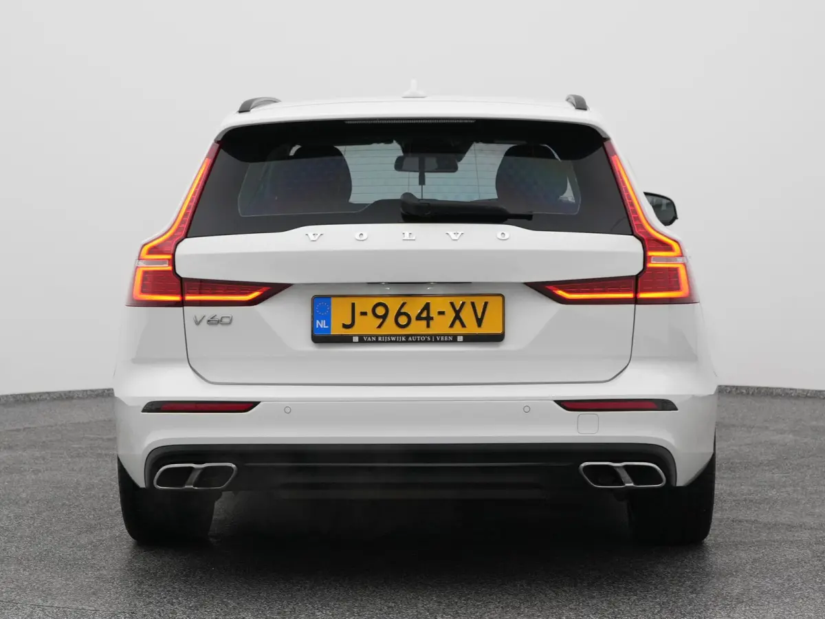 2.0 B3 Momentum Advantage | CRUISE | CARPLAY