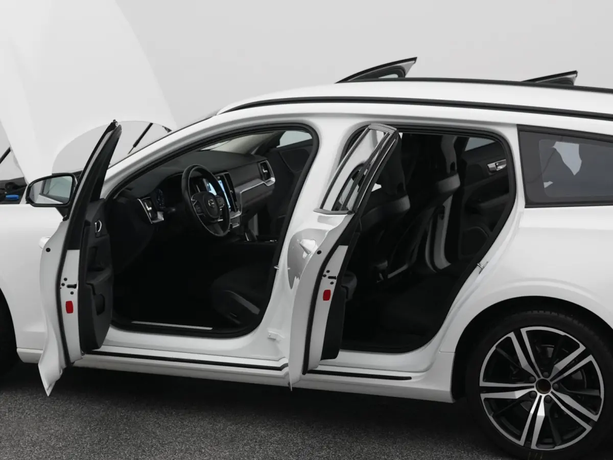 2.0 B3 Momentum Advantage | CRUISE | CARPLAY
