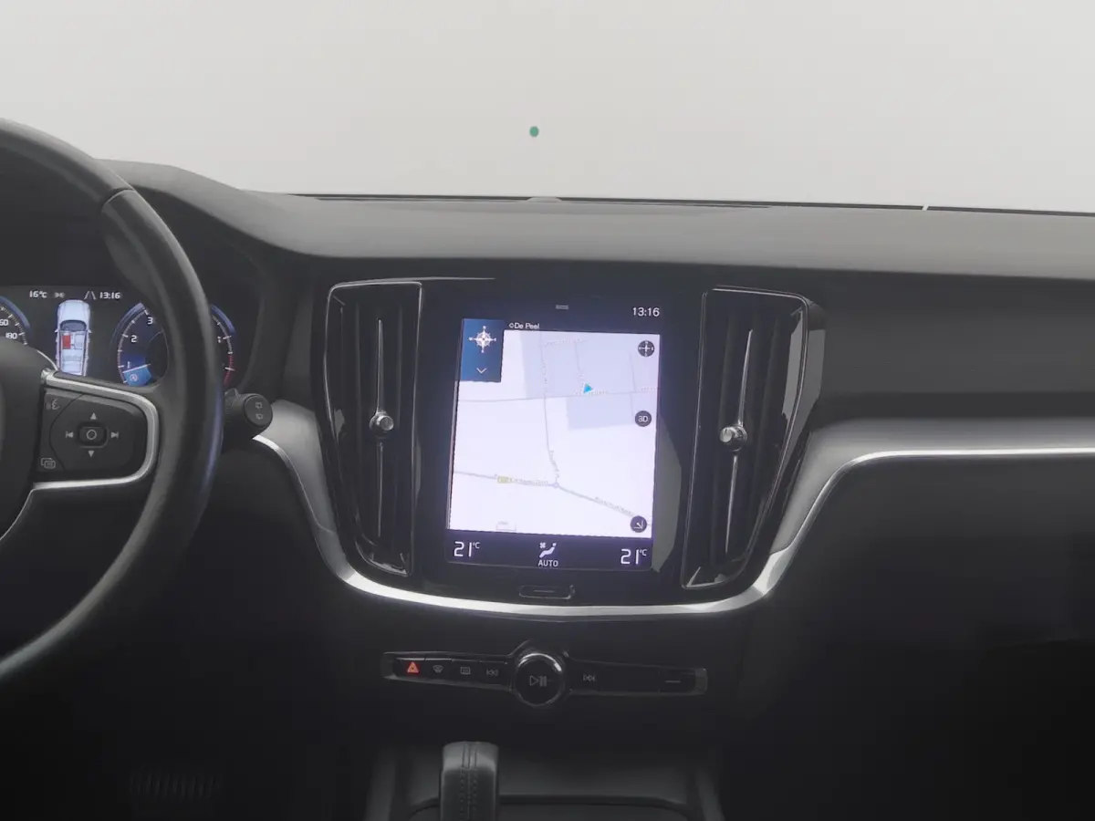 2.0 B3 Momentum Advantage | CRUISE | CARPLAY