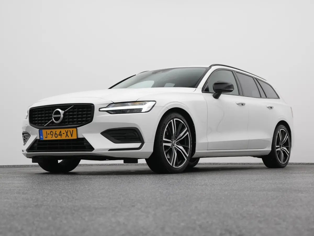 2.0 B3 Momentum Advantage | CRUISE | CARPLAY